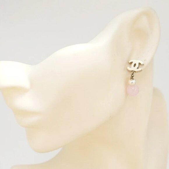 CHANEL CC Logos Pearl Pink Ball Drop Stud Earrings Gold Tone B18P Auth w/Box - Picture 2 of 6